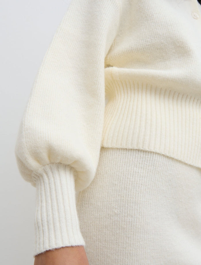 Lygia Is 5'9" & Wears Size UK S|Etta Knit Bomber Jacket - Cream