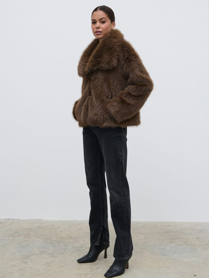 Elissa Is 5'8.5" & Wears Size UK S|Ettalie Short Faux Fur Coat - Brown
