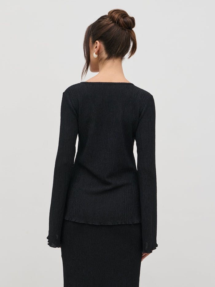 Elissa Is 5'8.5" & Wears Size UK 8|Evalina Crinkle Corsage Detail Top - Black