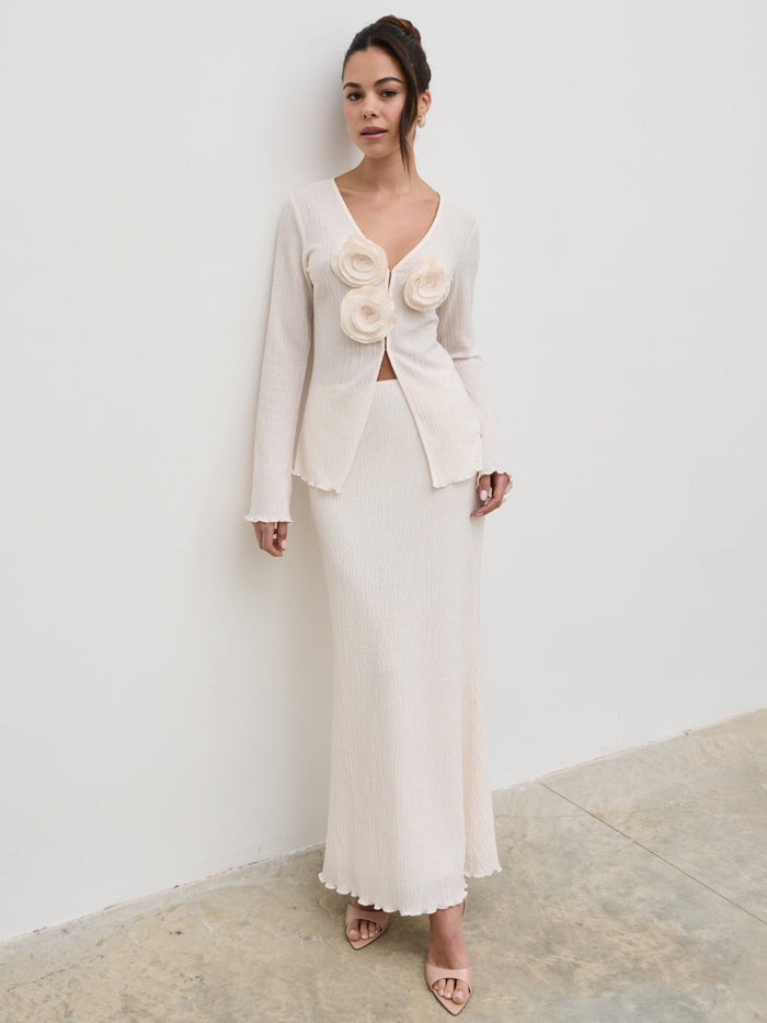 Elissa Is 5'8.5" & Wears Size UK 8|Evalina Crinkle Corsage Detail Top - Cream