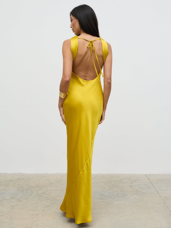 Lygia Is 5'9" & Wears Size UK 8|Everlee Cowl Maxi Dress - Saffron