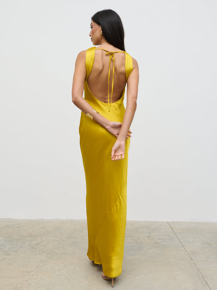 Lygia Is 5'9" & Wears Size UK 8|Everlee Cowl Maxi Dress - Saffron