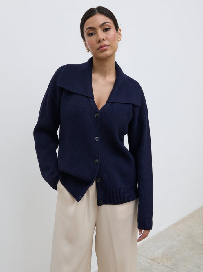 Anne Is 5'7.5" & Wears Size UK S|Fallon Knit Cardigan - Navy