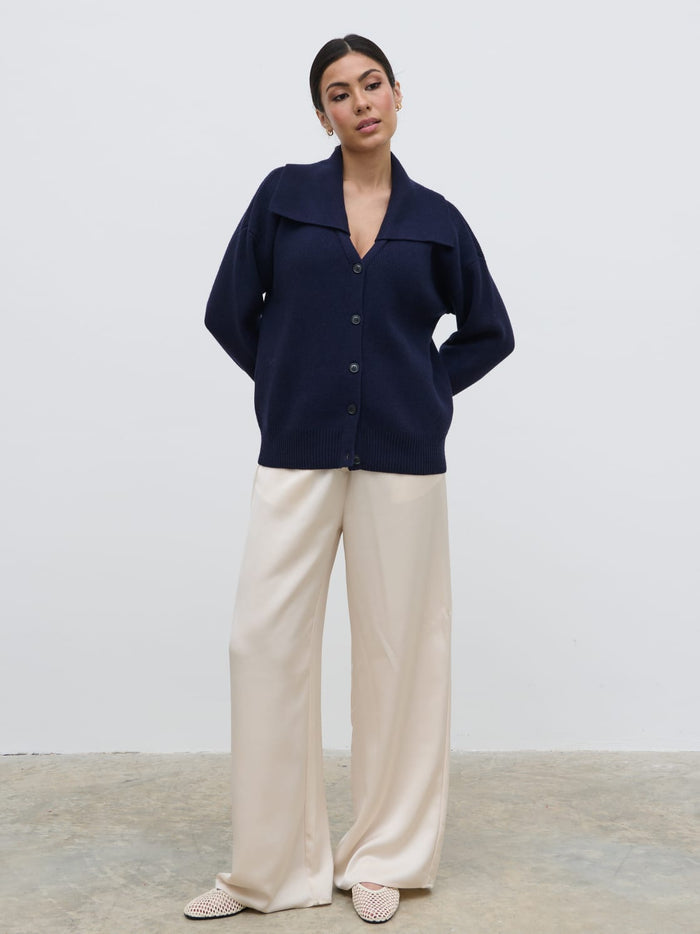 Anne Is 5'7.5" & Wears Size UK S|Fallon Knit Cardigan - Navy