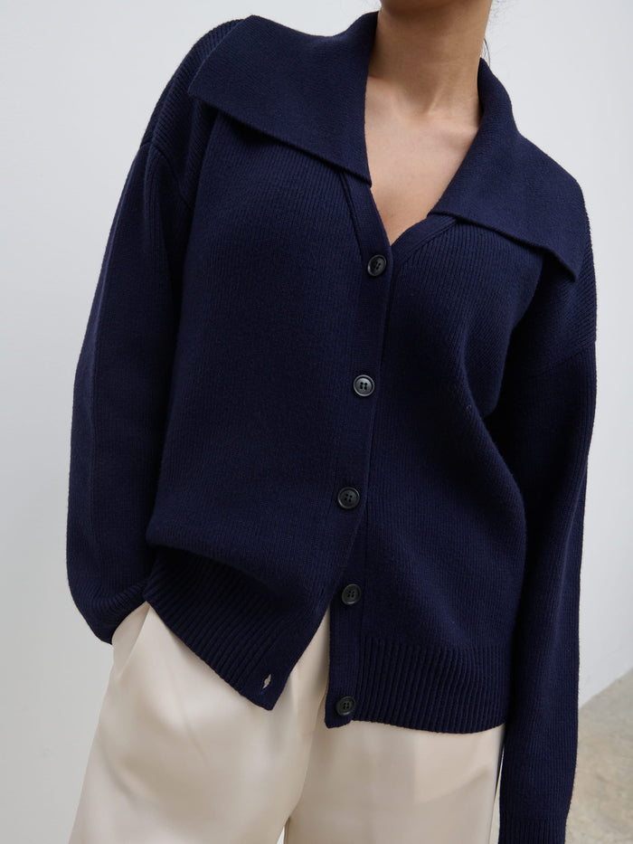 Anne Is 5'7.5" & Wears Size UK S|Fallon Knit Cardigan - Navy