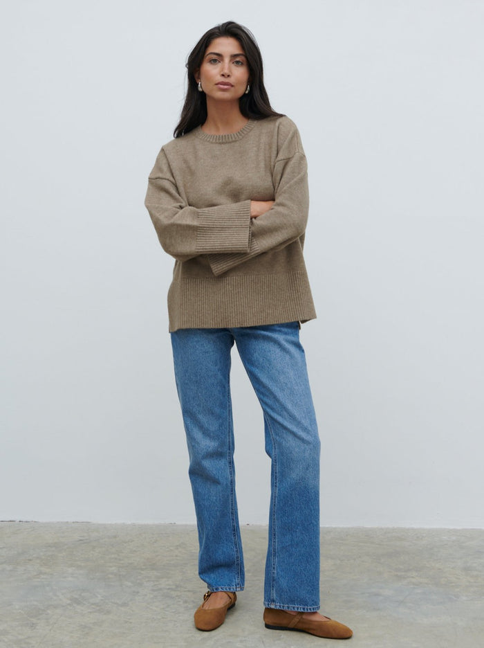 Lygia Is 5'9" & Wears Size UK S|Finnity Slouchy Crew Neck Knit Jumper - Mushroom