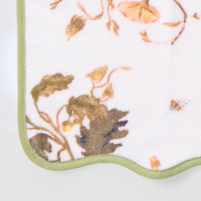 Floral Scallop Bath Towel | Leah O’Connell Vivian Magnolia