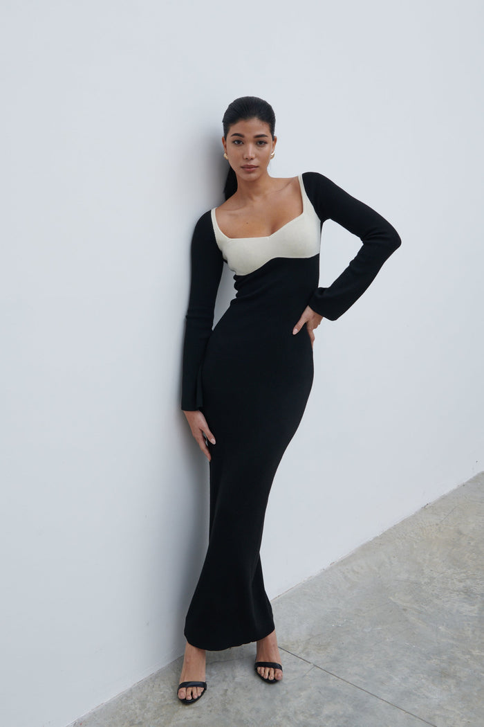 Bianca Is 5'9" & Wears Size UK XS|Freya Contrast Knit Maxi Dress - Black and Cream
