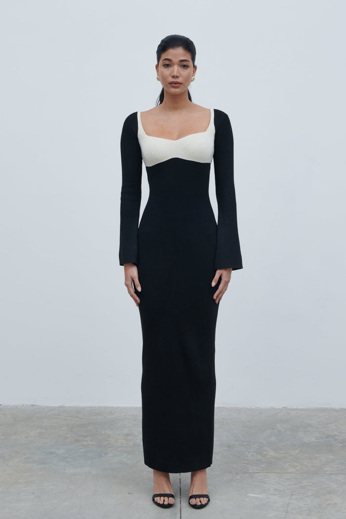 Bianca Is 5'9" & Wears Size UK XS|Freya Contrast Knit Maxi Dress - Black and Cream