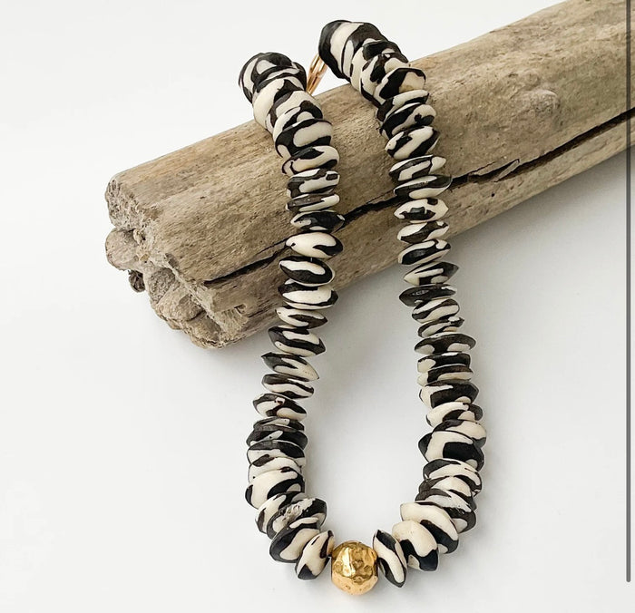 Virtue Jewelry Heishi Bone Necklace Black and White