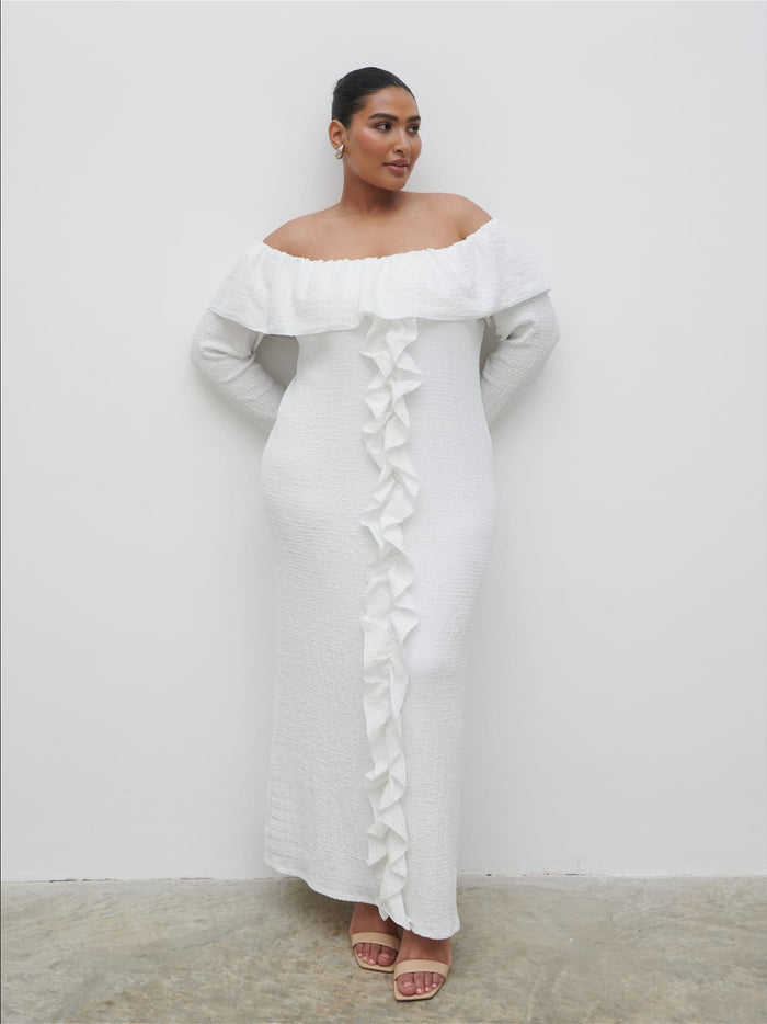 Souki Is 5'8" & Wears Size UK XL|Hope Bardot Ruffle Jersey Maxi Dress Curve - Cream