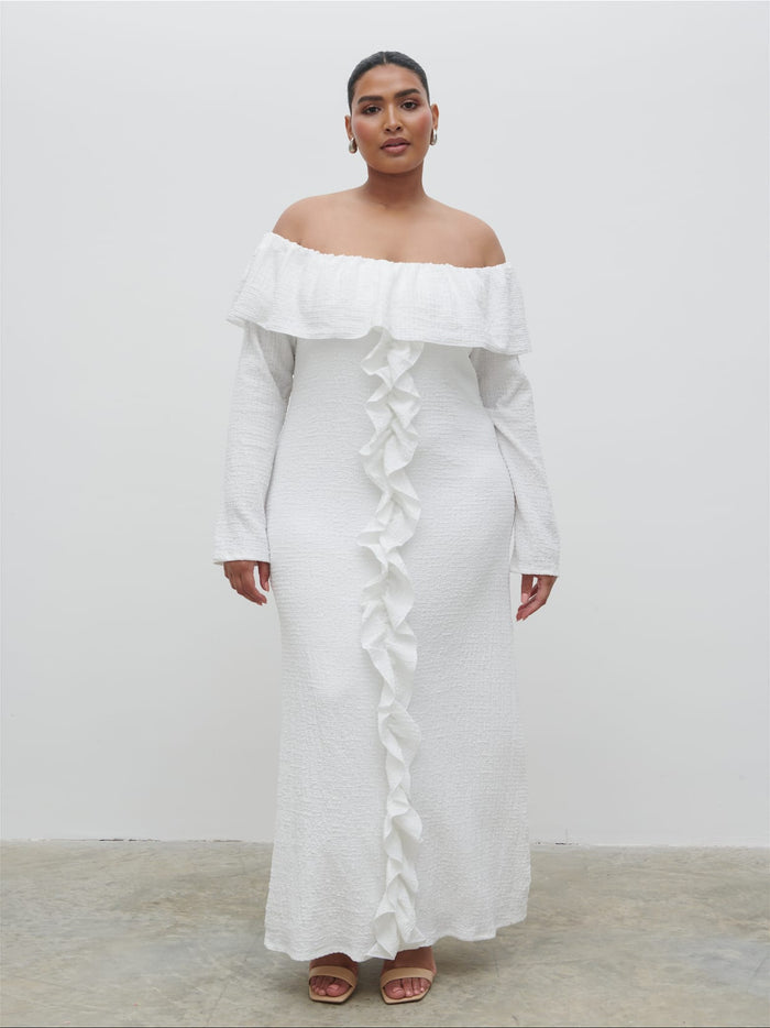 Souki Is 5'8" & Wears Size UK XL|Hope Bardot Ruffle Jersey Maxi Dress Curve - Cream