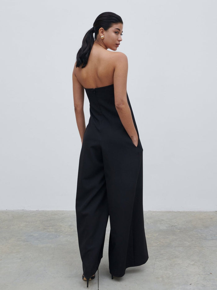 Bianca Is 5'9" & Wears Size UK 8|Jaden Bandeau Wide Leg Jumpsuit - Black