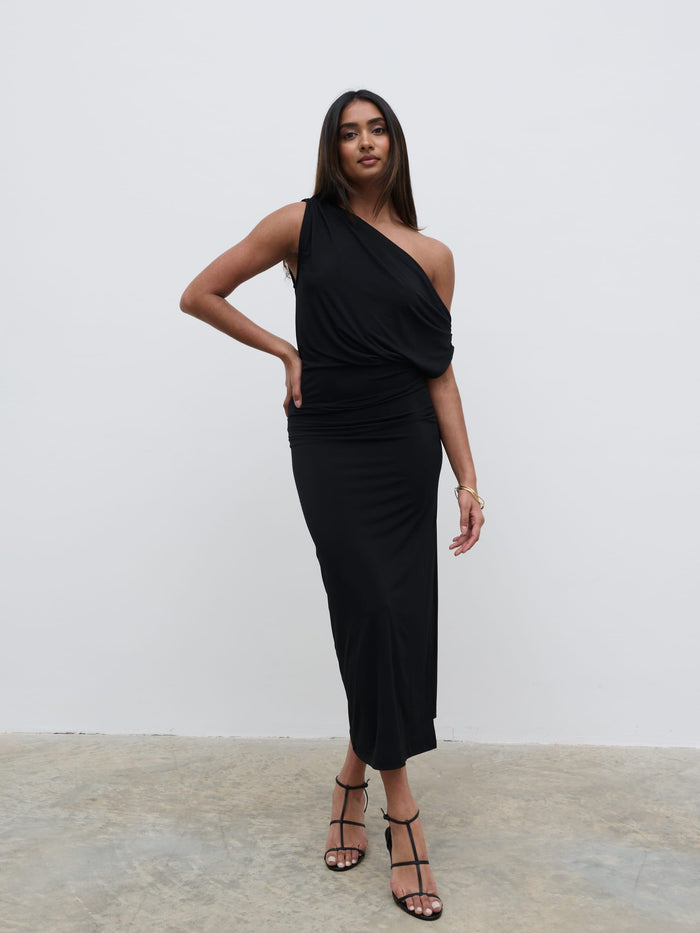 Sachi Is 5’7” & Wears Size UK 8|Janece Asymmetric Jersey Dress - Black