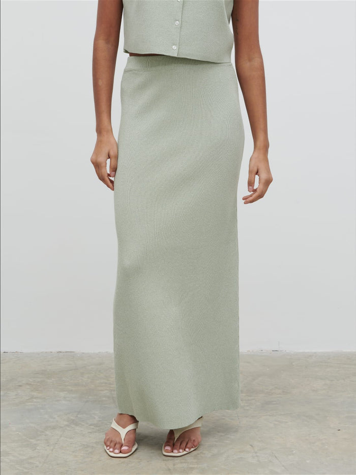 Sachi Is 5'7" & Wears Size UK S|Jasmin Knit Maxi Skirt - Green Marl
