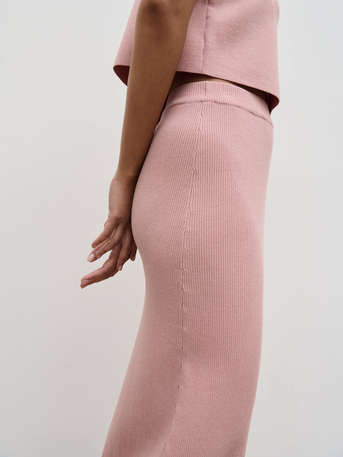 Candy Is 5'6" & Wears Size UK S|Jasmin Knit Maxi Skirt - Pink