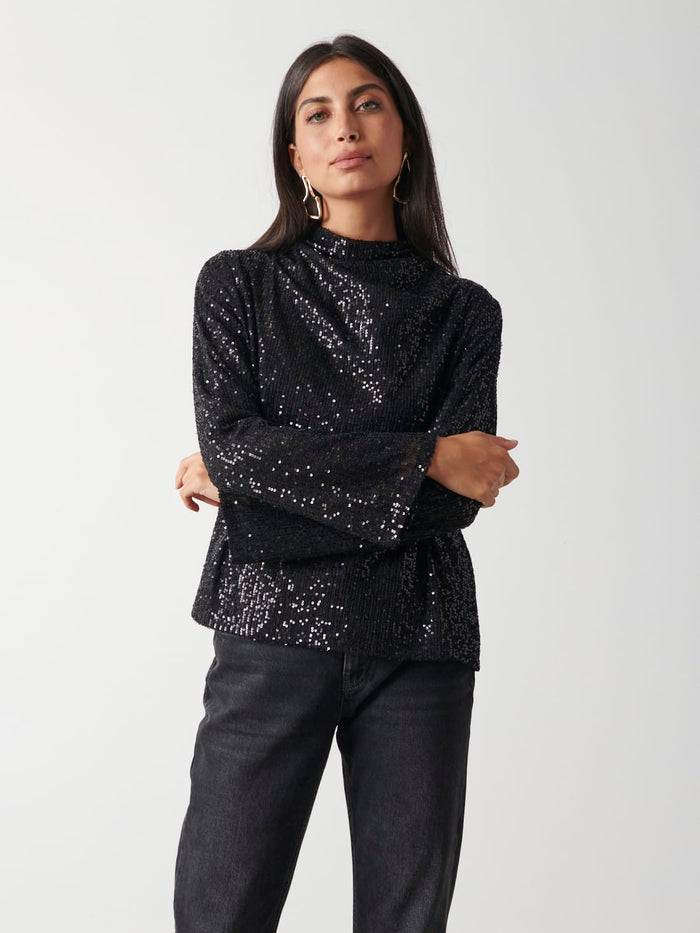 Lygia Is 5'9" & Wears Size UK S|Jayda Sequin Blouse - Black
