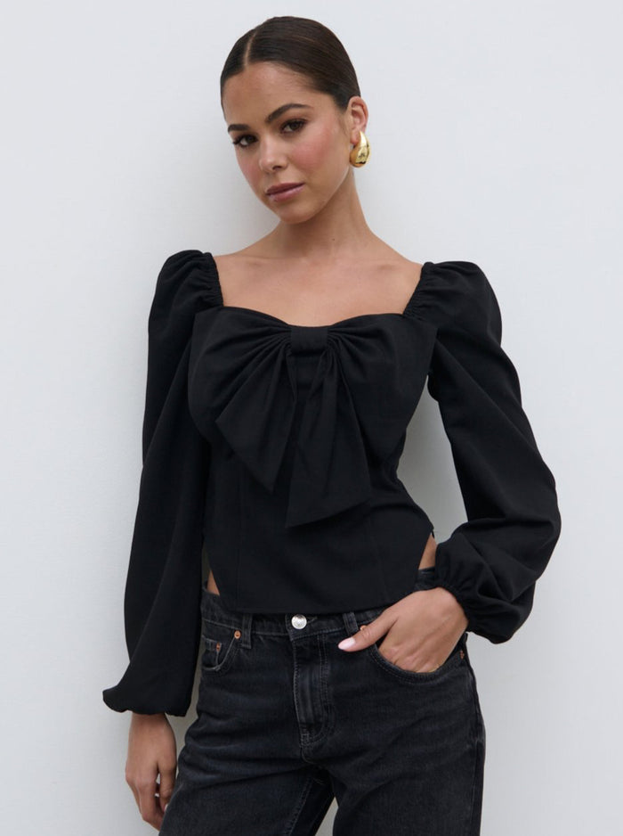 Elissa Is 5'8.5" & Wears Size UK 8|Jemima Exaggerated Bow Top - Black