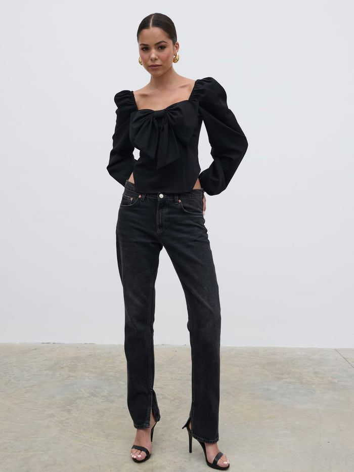 Elissa Is 5'8.5" & Wears Size UK 8|Jemima Exaggerated Bow Top - Black