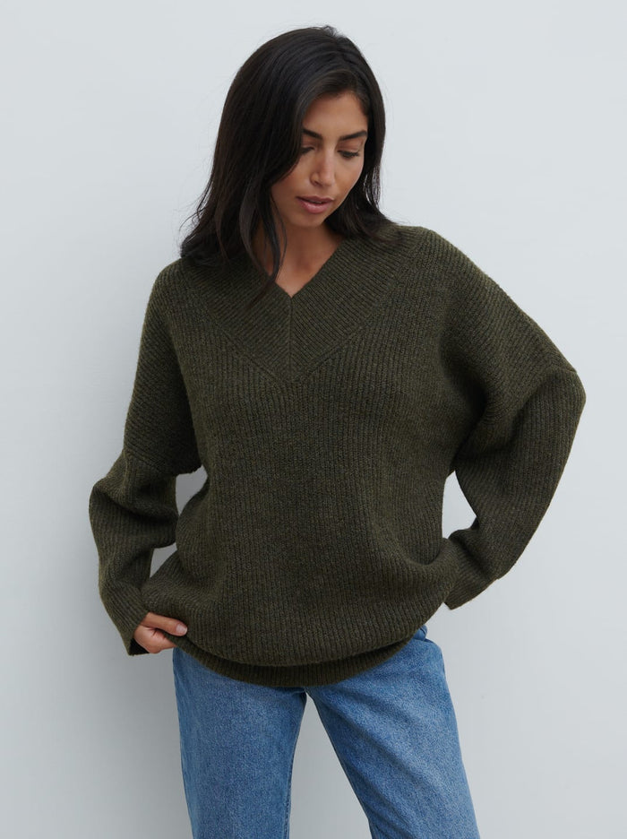 Lygia Is 5'9" & Wears Size UK S|Jovie Oversized Rib Knit Jumper - Dark Olive