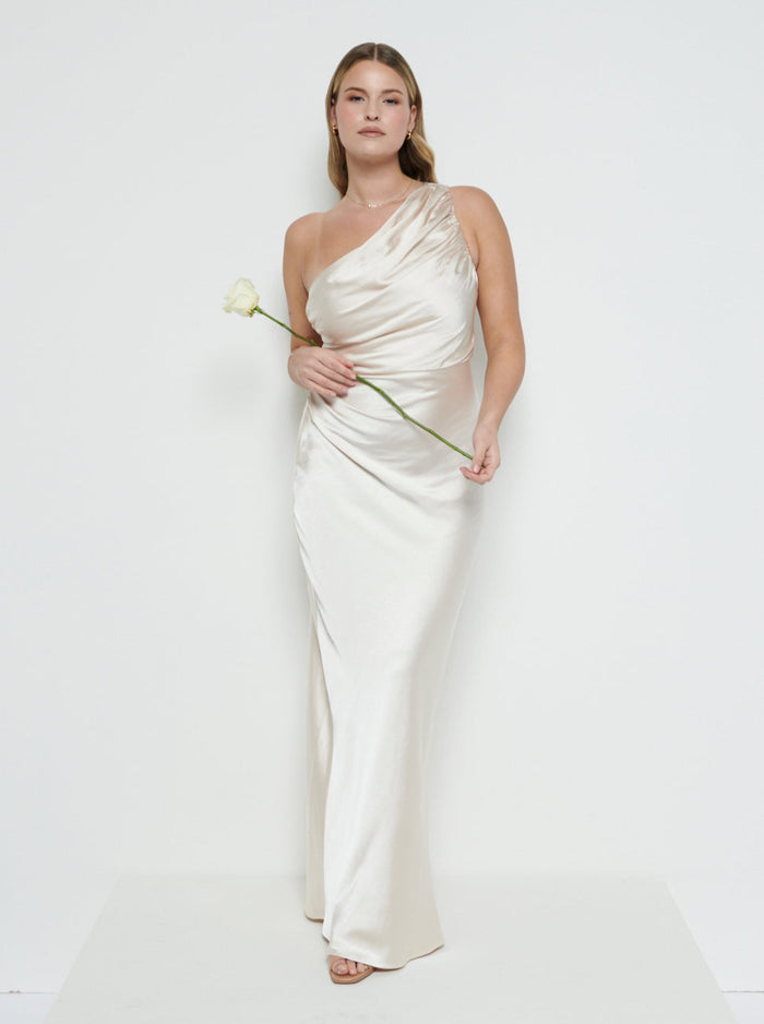 Theo Is 5'8.5" & Wears Size UK 12|Juliet Ruched Maxi Bridesmaid Dress - Matte Champagne