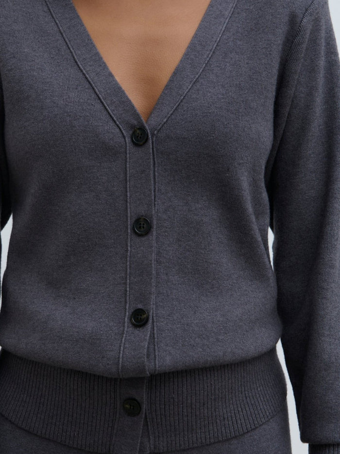 Elle Is 5'3" & Wears Size UK XS|Justine Rib Knit Cardigan - Grey Marl