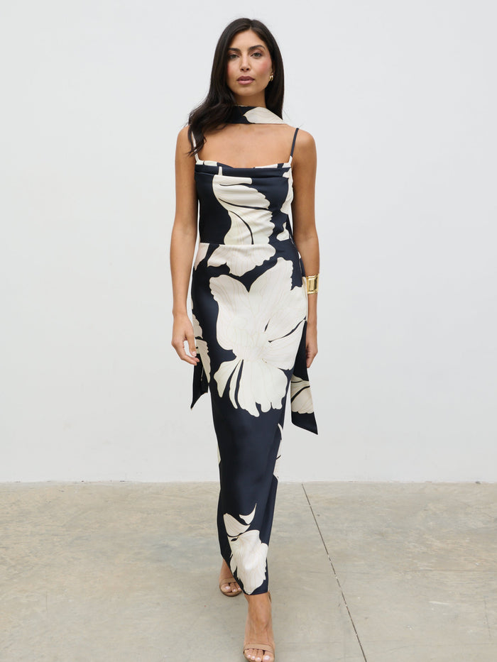 Lygia Is 5'9" & Wears Size UK 8|Keisha Scarf Maxi Dress - Large Scale Monochrome Floral