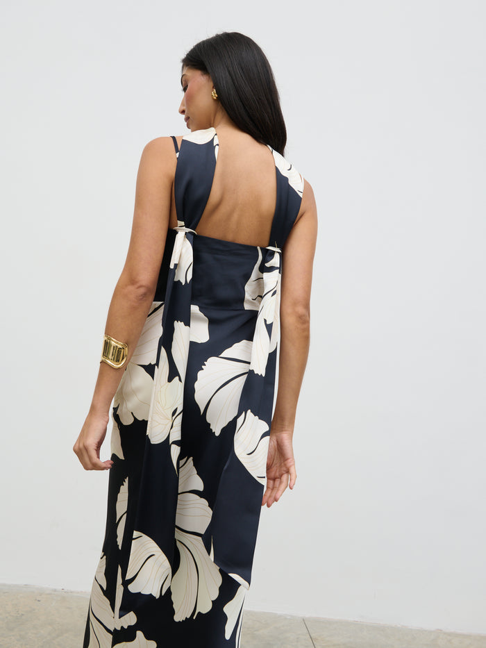 Lygia Is 5'9" & Wears Size UK 8|Keisha Scarf Maxi Dress - Large Scale Monochrome Floral