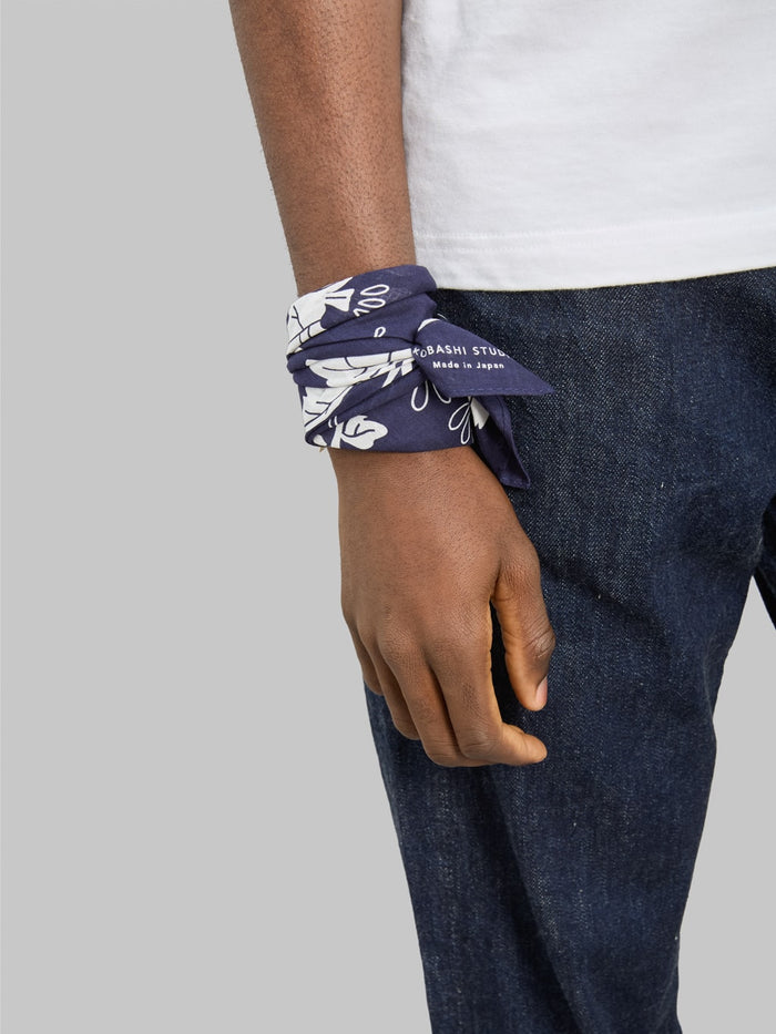 Kobashi Studio Modern Classic Kikumon Bandana Navy styled