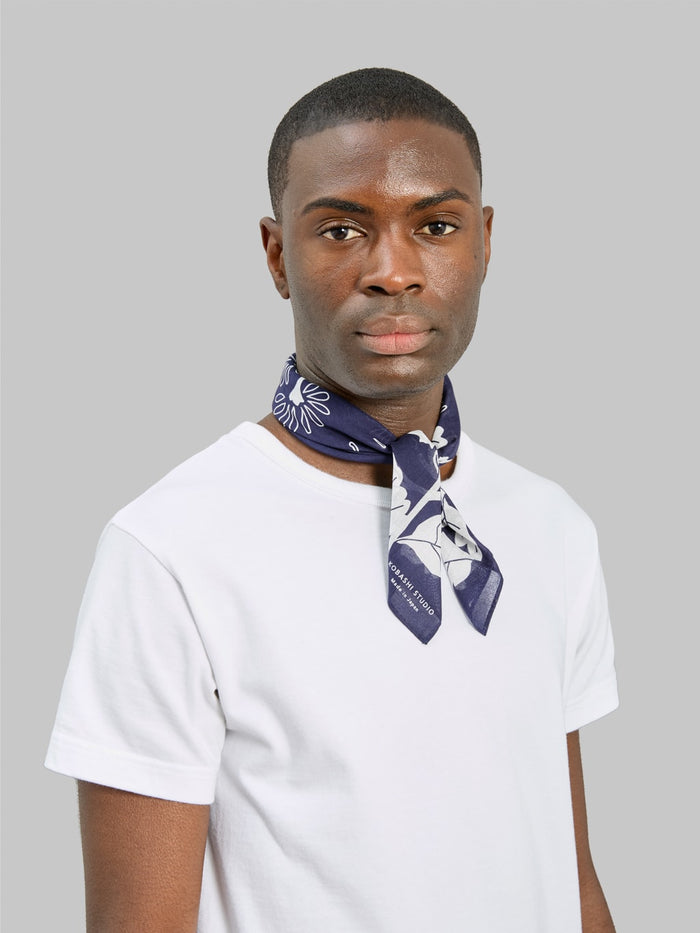 Kobashi Studio Modern Classic Kikumon Bandana Navy neck