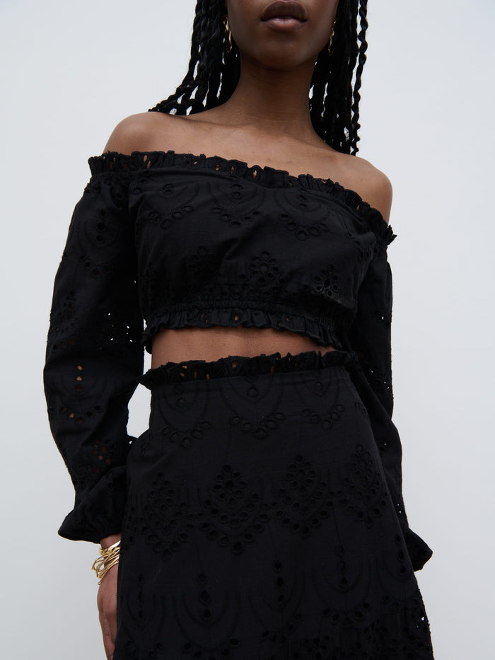 Shilloh Is 5'9" & Wears Size UK 8|Lilla Broderie Maxi Skirt - Black
