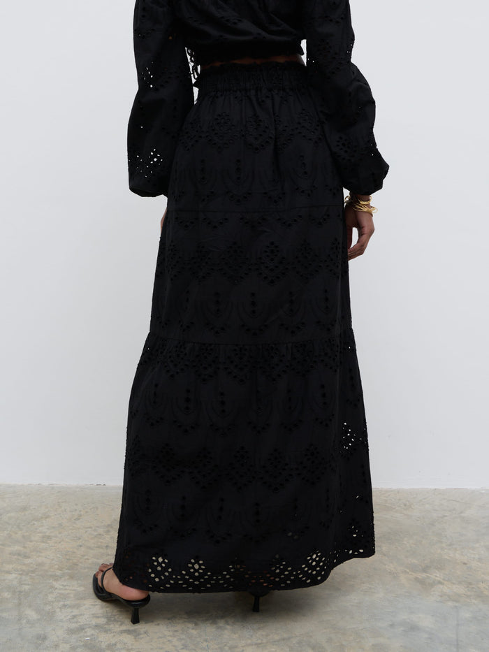 Shilloh Is 5'9" & Wears Size UK 8|Lilla Broderie Maxi Skirt - Black