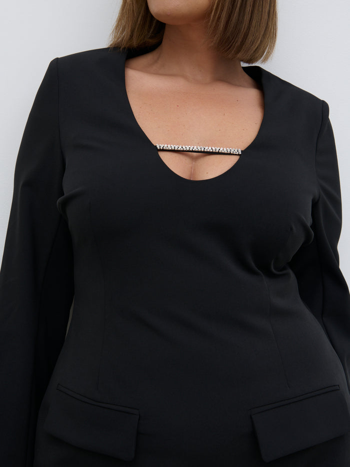 Rafaela Is 5'9" & Wears Size UK 18|Lou Embellished Trim Mini Dress Curve - Black