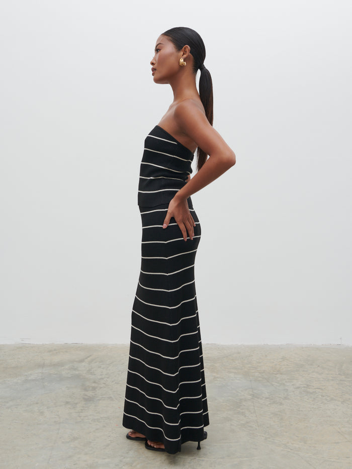 Elle Is 5'3" & Wears Size UK XS|Louisa Stripe Knit Skirt - Black and Cream