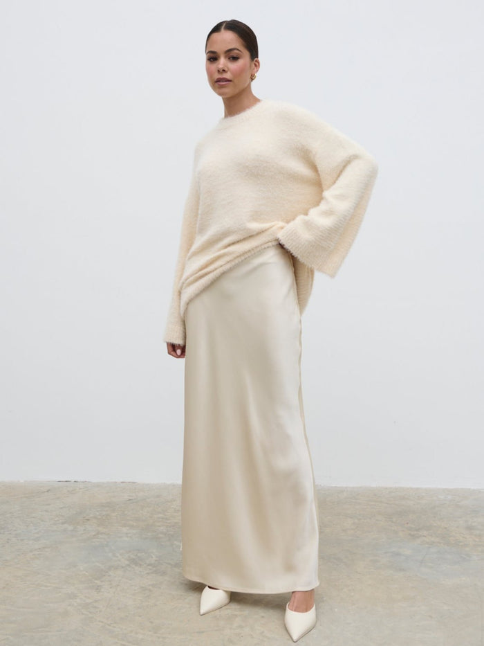 Elissa Is 5'8.5" & Wears Size UK S|Lula Fluffy Knit Jumper - Cream