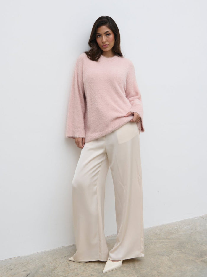 Lygia Is 5'9" & Wears Size UK S|Lula Fluffy Knit Jumper - Pale Pink