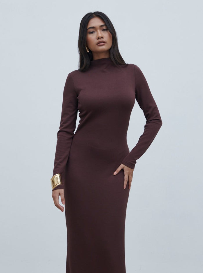 Candy Is 5'6" & Wears Size UK 8|Mabel High Neck Jersey Maxi Dress - Brown
