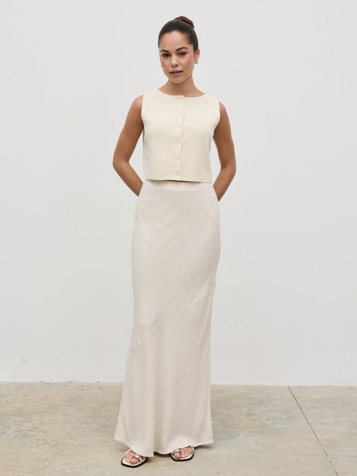Elissa Is 5'8.5" & Wears Size UK 8|Maisy Linen Maxi Skirt - Natural