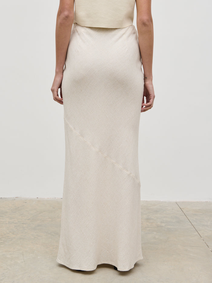 Elissa Is 5'8.5" & Wears Size UK 8|Maisy Linen Maxi Skirt - Natural