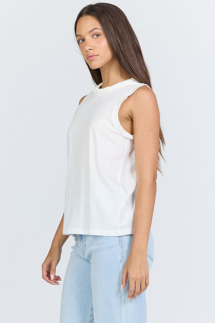 Marina | White