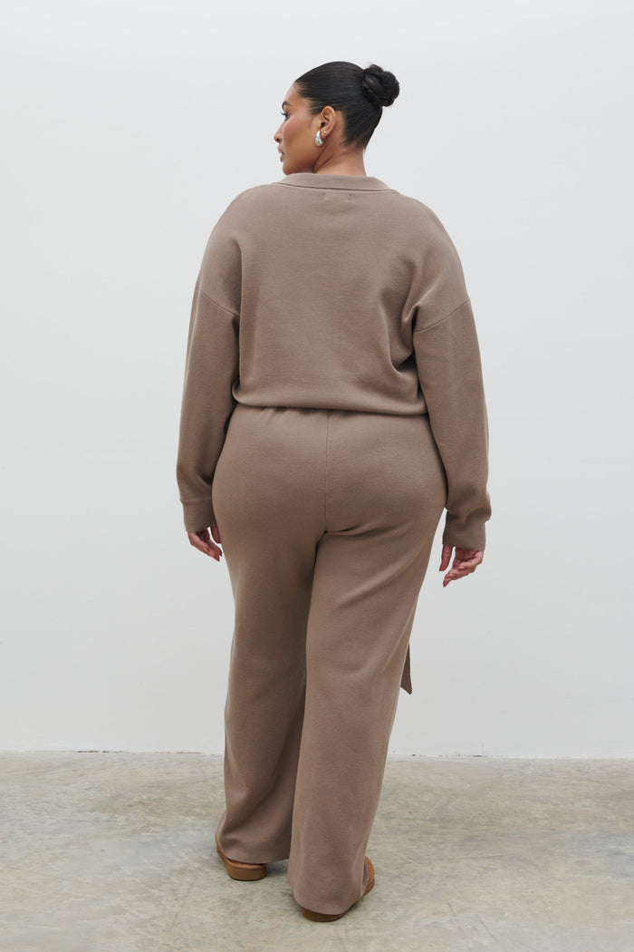 Souki Is 5'8" & Wears Size UK XL|Meg Belted Knit Jumpsuit Curve - Taupe
