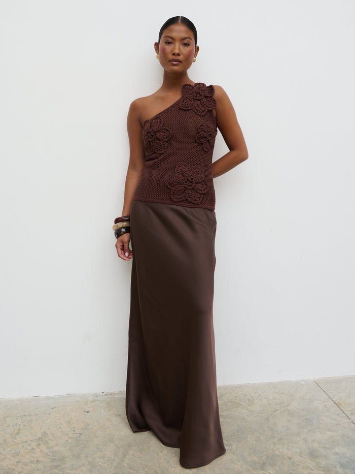 Elle Is 5'3" & Wears Size UK XS|Megan Crochet Flower Knit Top - Brown