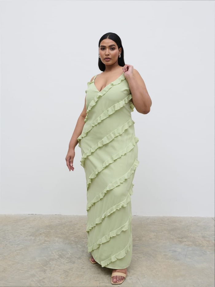 Souki Is 5'8" & Wears Size UK 18|Nadine Ruffle Maxi Dress Curve - Pistachio