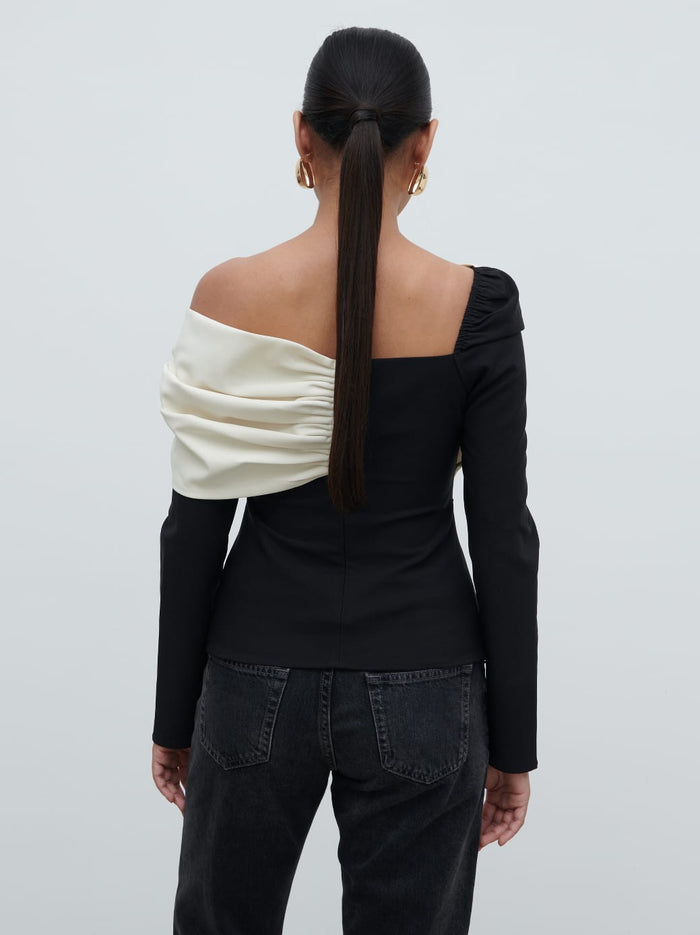 Candy Is 5'6" & Wears Size UK 8|Naomi Exaggerated Bow Top - Black and Cream