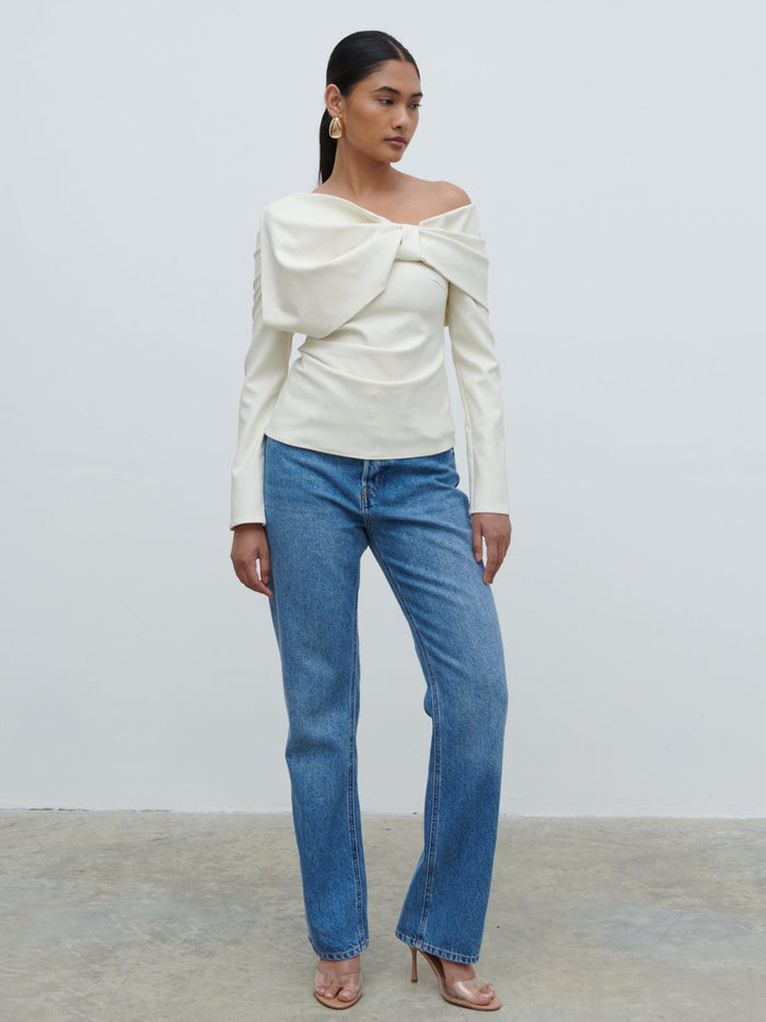 Candy Is 5'6" & Wears Size UK 8|Naomi Exaggerated Bow Top - Cream