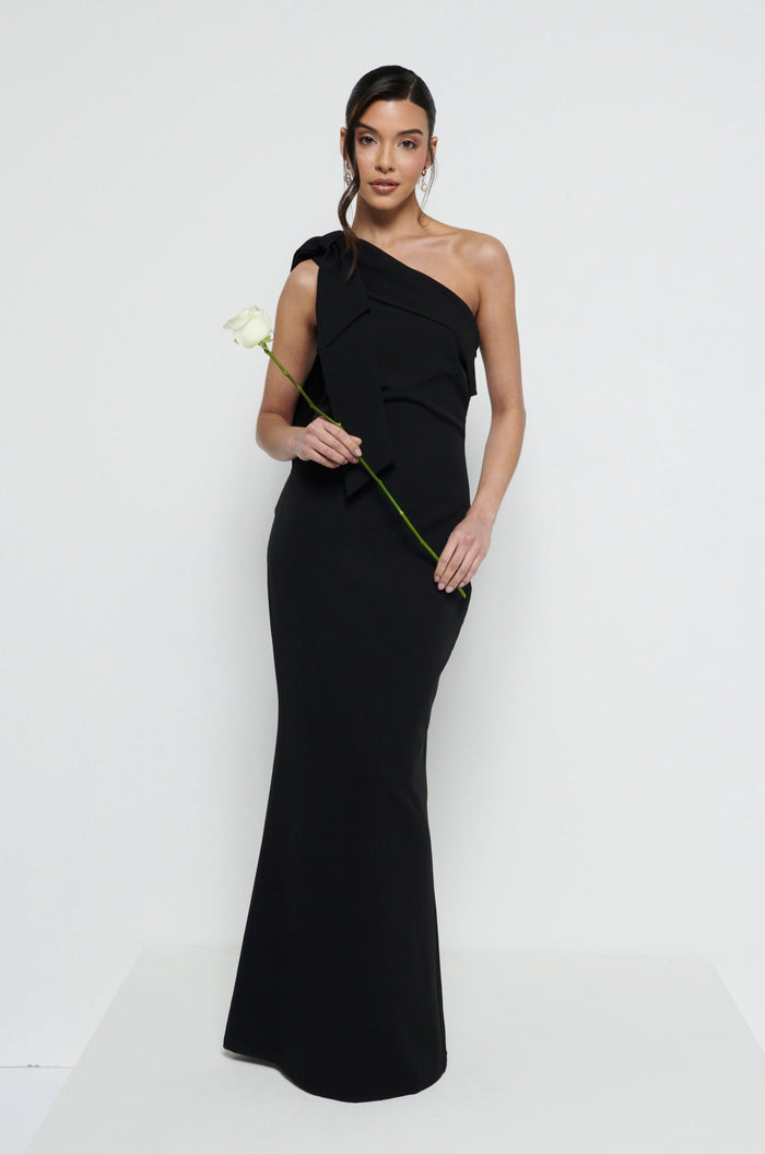 Marina Is 5'7.5" & Wears Size UK 8|Nevaeh One Shoulder Crepe Maxi Bridesmaid Dress - Black