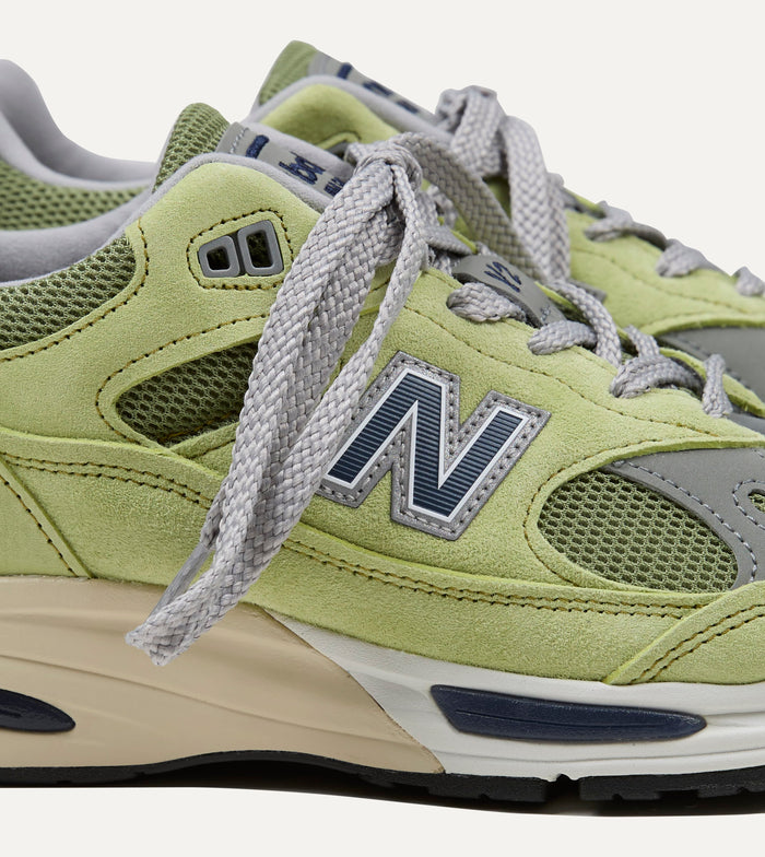 New Balance 'Summer Brights’ Green Banana Made in UK 991v2 Trainers