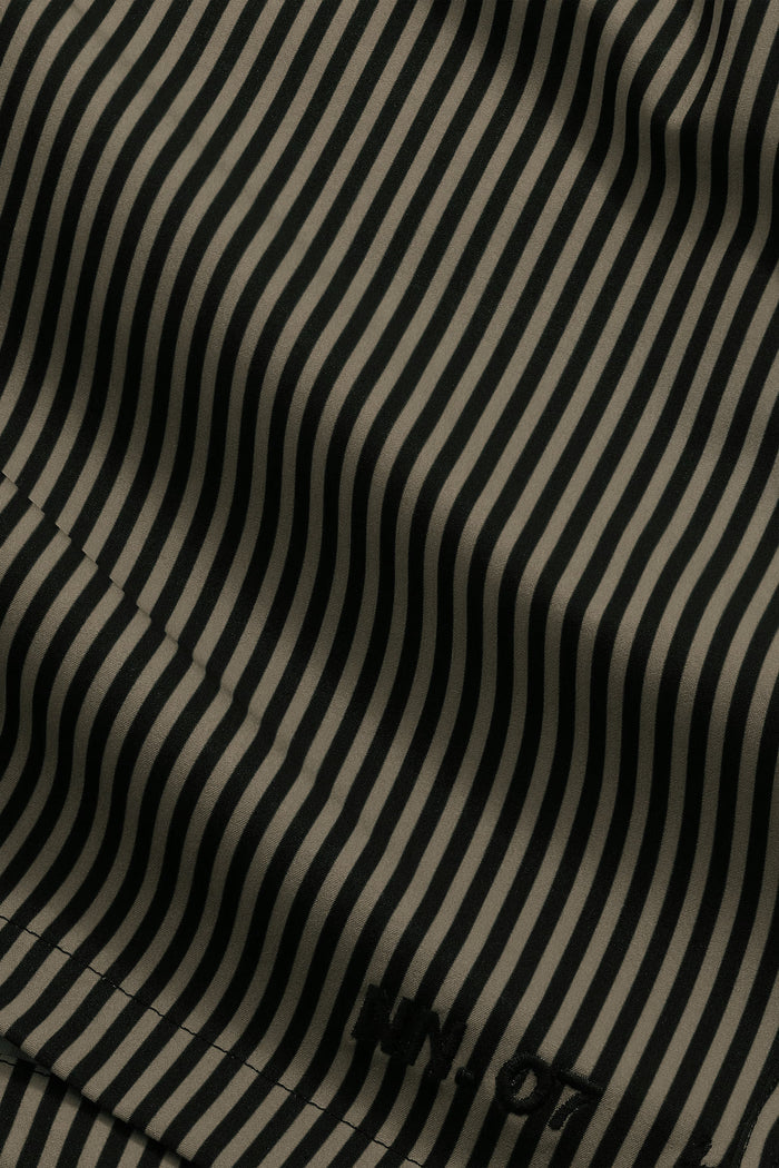 NN. 07 - Holiday Shorts in Capers Stripe