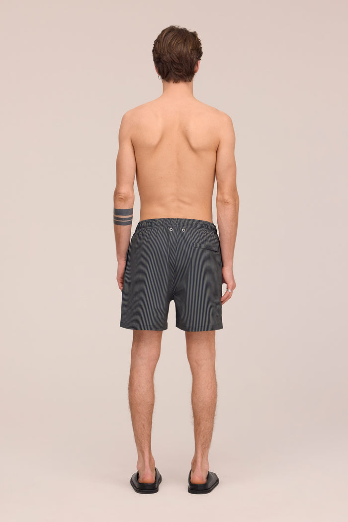 NN. 07 - Holiday Shorts in Capers Stripe
