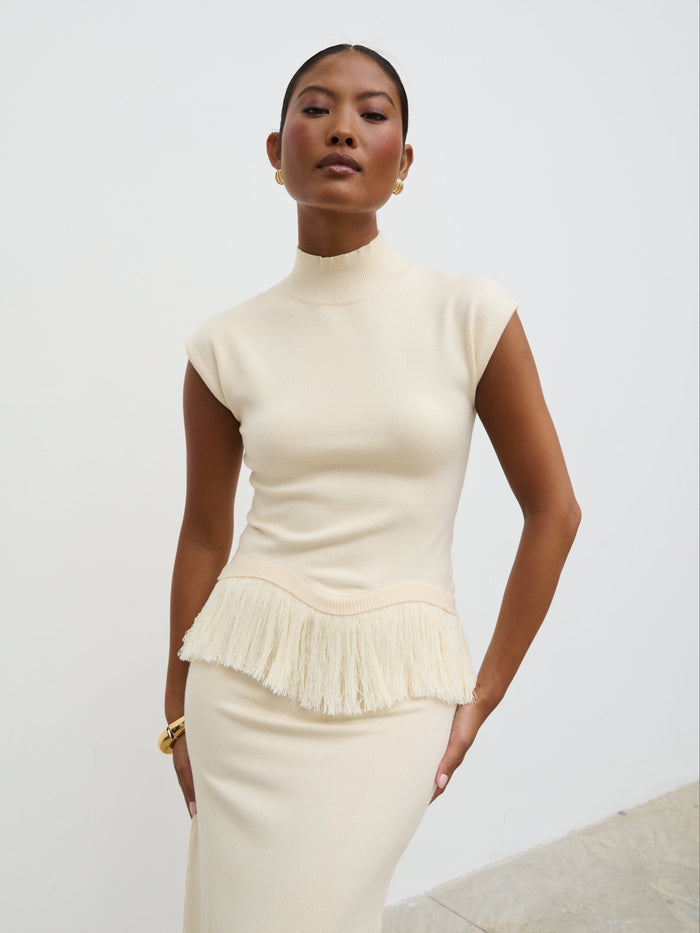 Elle Is 5'3" & Wears Size UK XS|Orlendina Fringe Knit Top - Cream